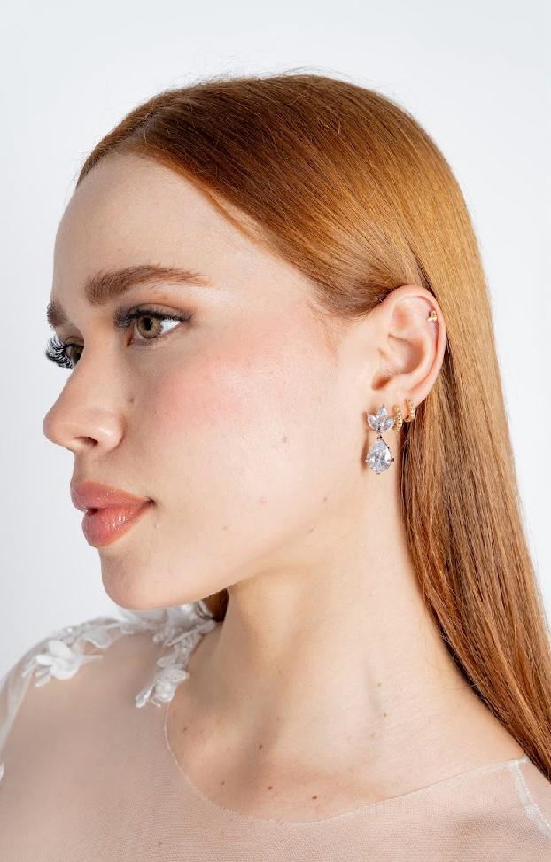 Aretes flor diamanete