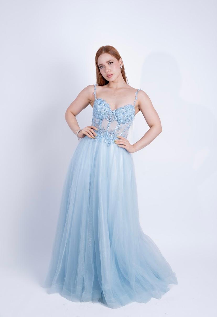 Vestido modelo encanto boreal