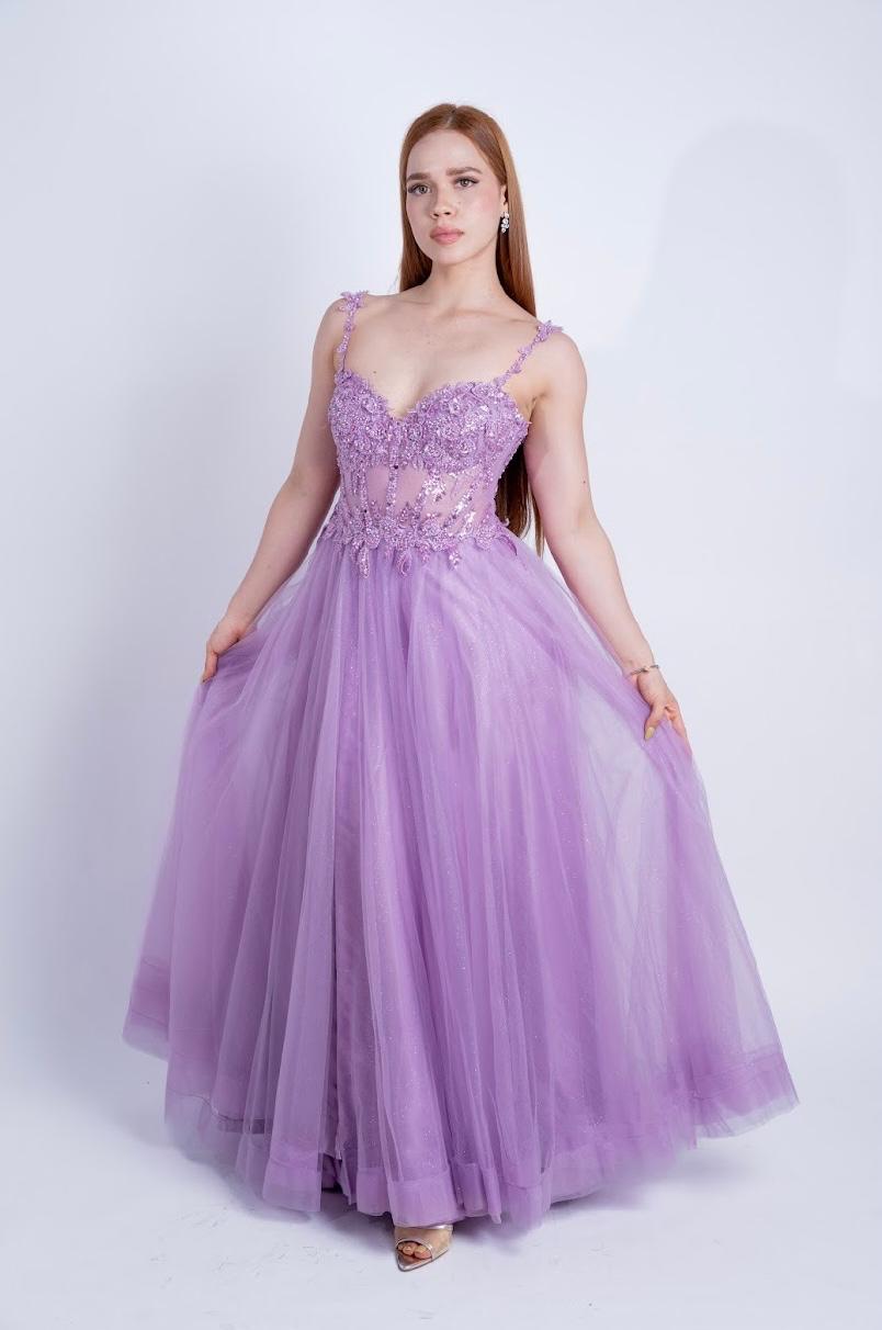 Vestido modelo encanto boreal