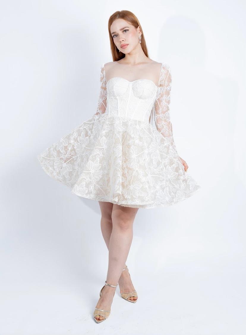 Vestido modelo aura de encaje